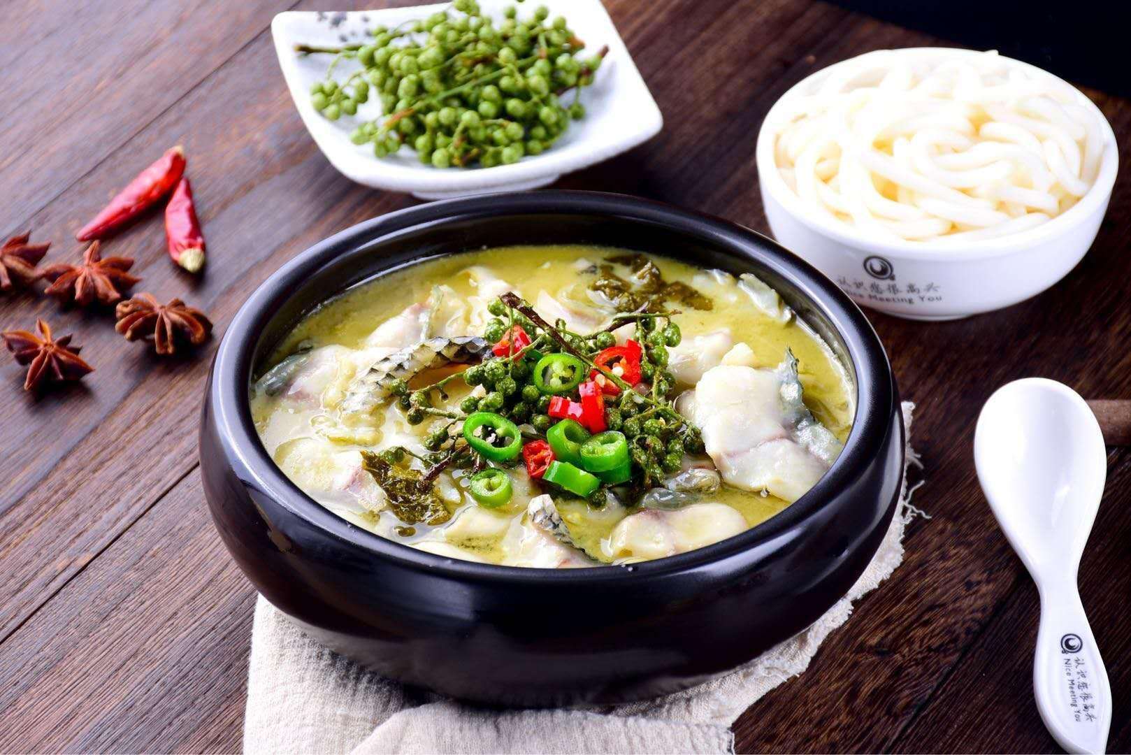 重慶加盟酸菜魚飯?jiān)趺礃?，前景不錯(cuò)！