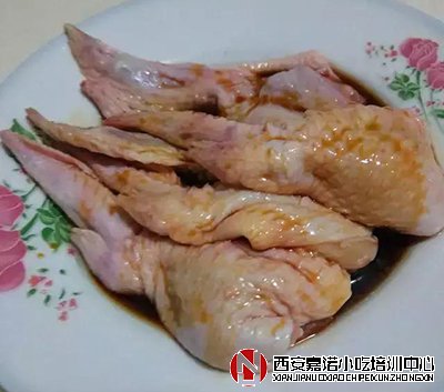 雞翅包飯培訓(xùn)的做法圖文介紹_雞翅包飯培訓(xùn)的利潤分析