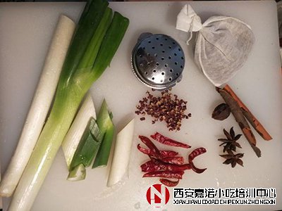 鹵肉技術培訓鹵牛腱的詳細做法